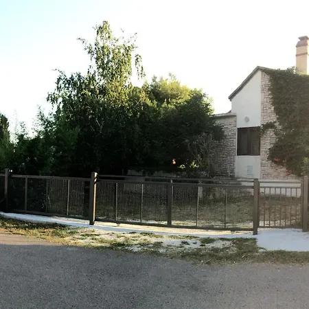 House With A Parking Space Valbandon, - 11172 Holiday home