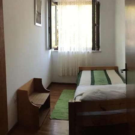 House With A Parking Space Valbandon, - 11172 펜션